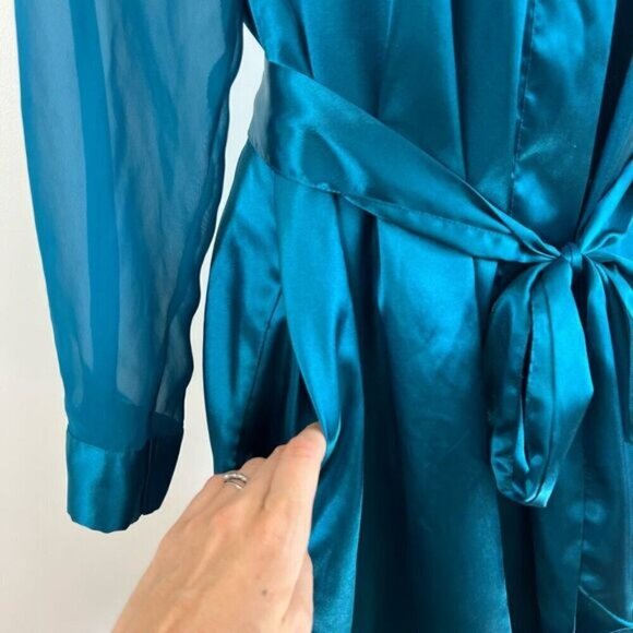 Vintage Y2K La Vie En Rose Women’s S/M Blue Satin Belted Nightwear Robe Sleepwea - Picture 10 of 15